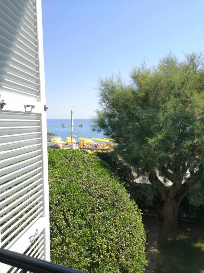 Appartamento Giardino sul Mare Numana Esterno foto